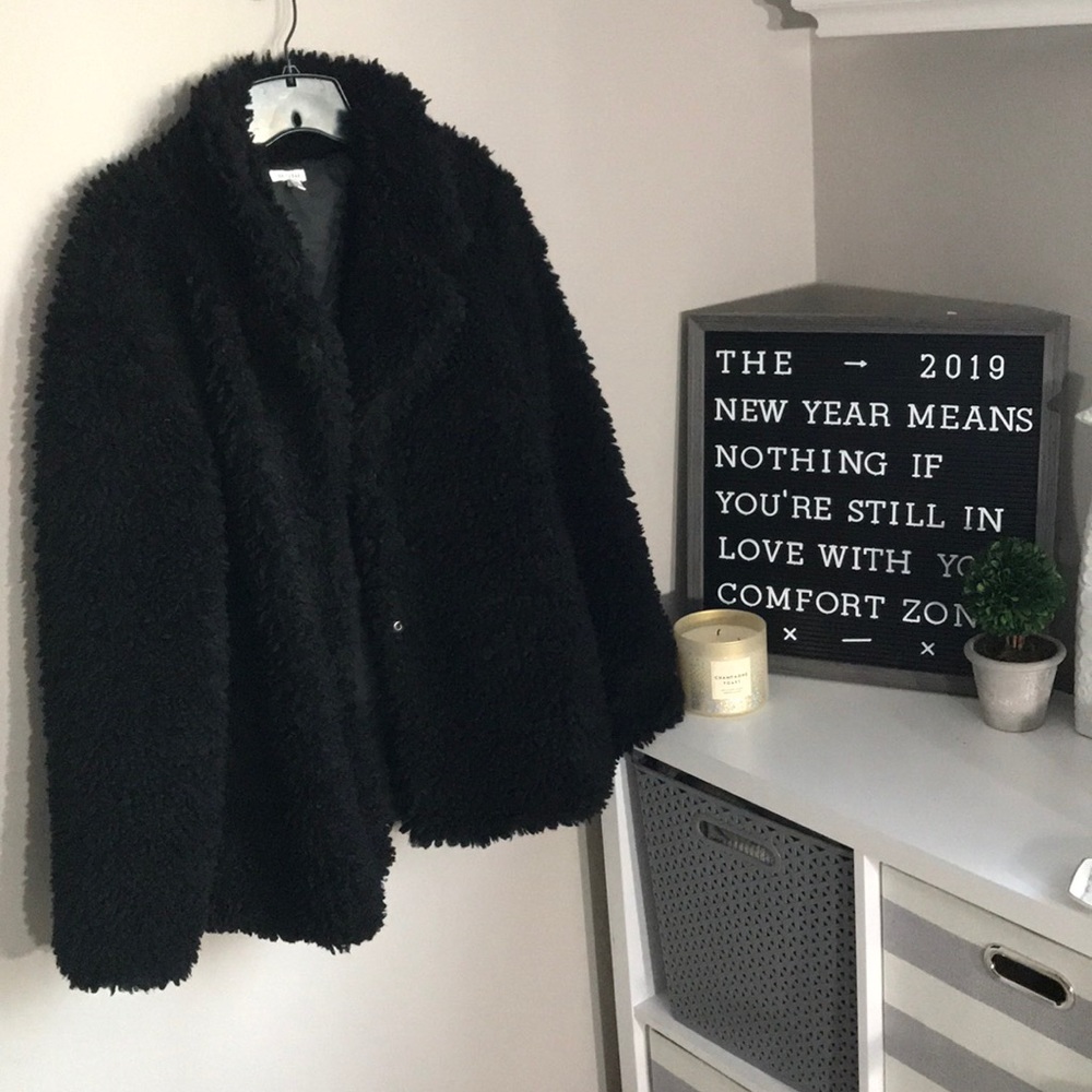 BLACK FAUX FUR COAT